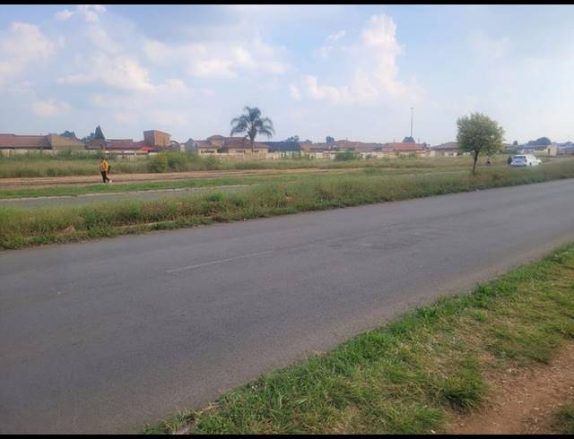 LAND FOR SALE IN SPRUITVIEW